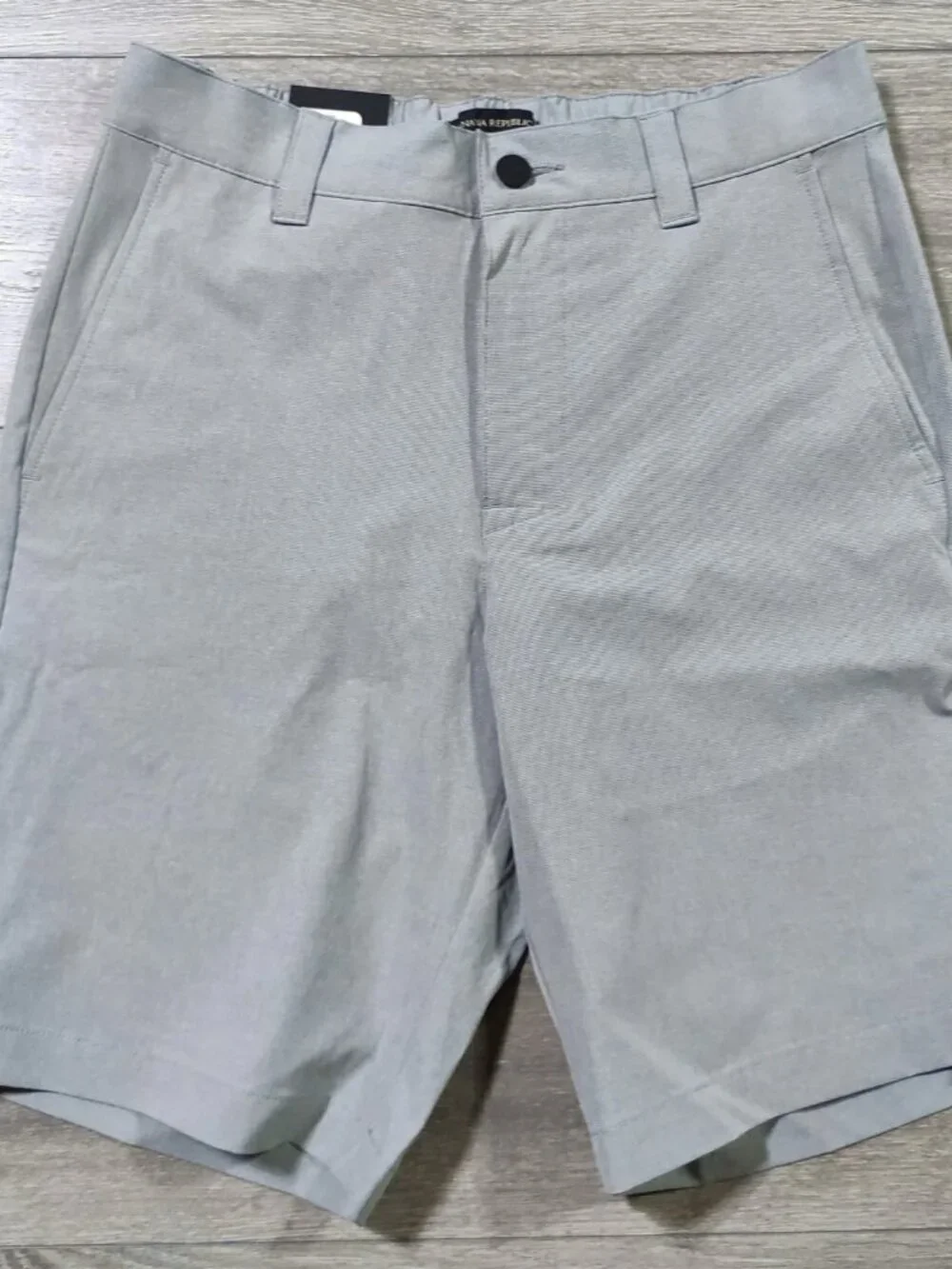 NEW Banana Republic Mens Flat Front Shorts Comfort Waist 30 NWT Gray Stretch